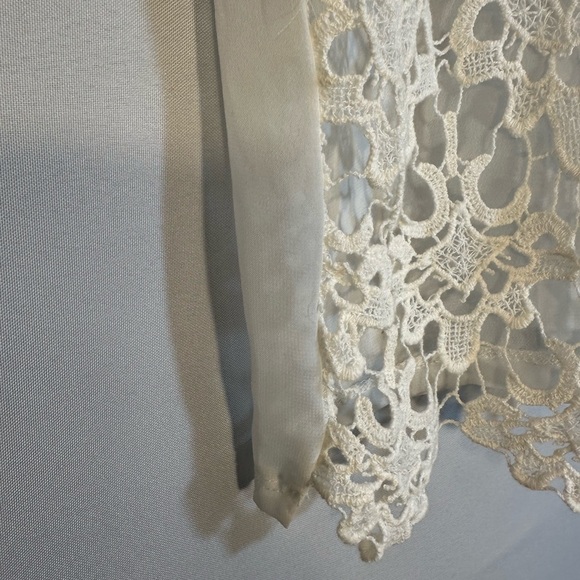 Derek Heart Womens Blouse Size XL Lace Front Sheer Back Short Sleeve Cream Ivory - Picture 6 of 7